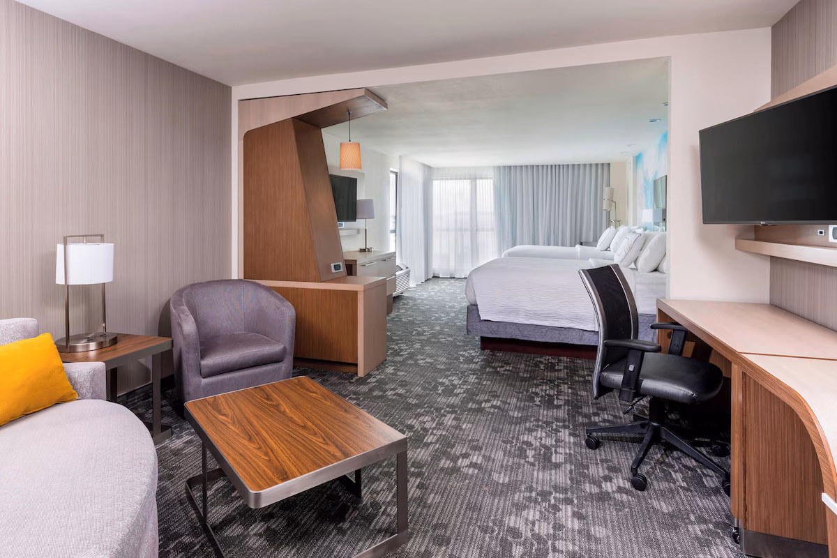 Courtyard by Marriott Bismarck North - Image 4