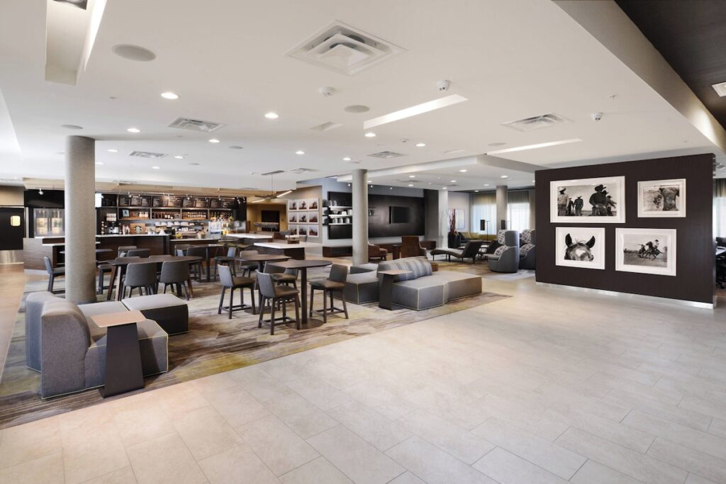 Courtyard by Marriott Dallas Plano/The Colony - Image 4