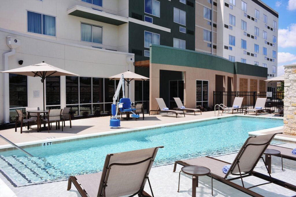 Courtyard by Marriott Dallas Plano/The Colony - Image 5