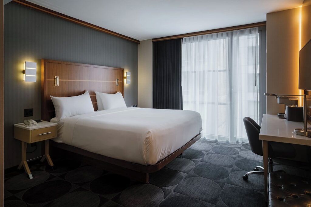 Crowne Plaza HY36 Midtown Manhattan by IHG - Image 2
