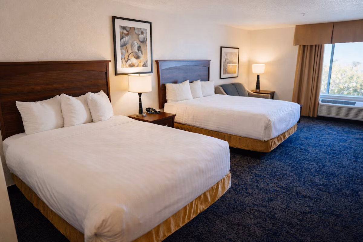 Crystal Inn Hotel & Suites - Salt Lake City - Image 5