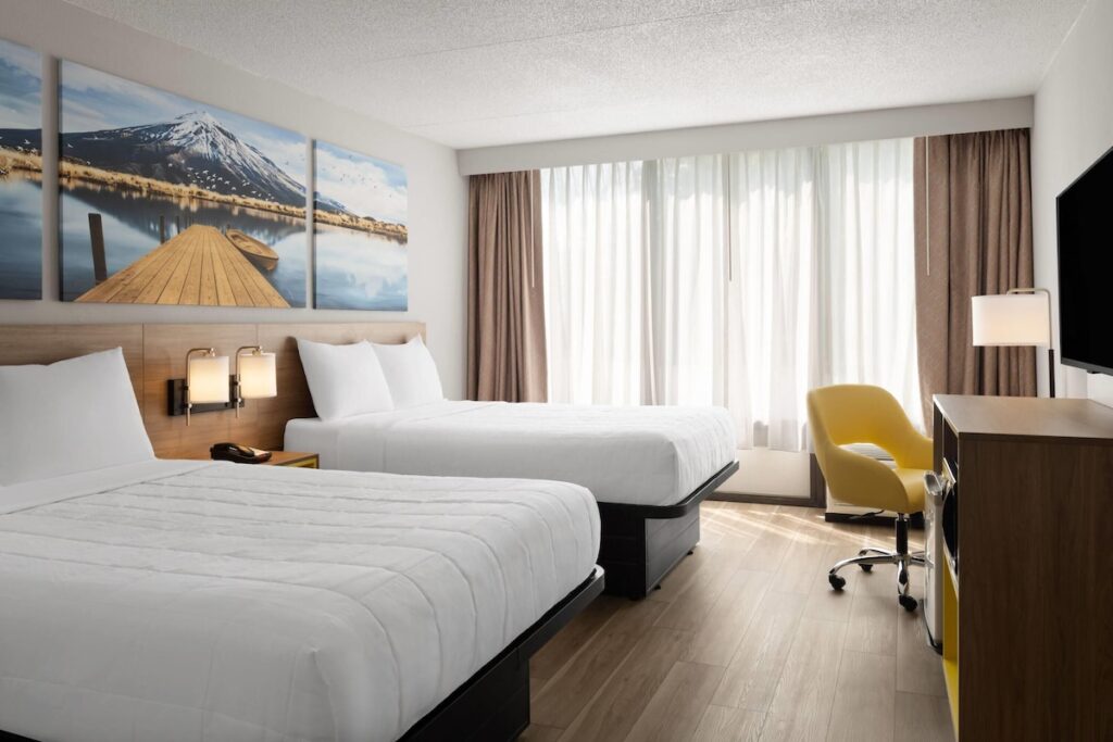 Days Hotel by Wyndham Williamsburg I-64 - Image 3