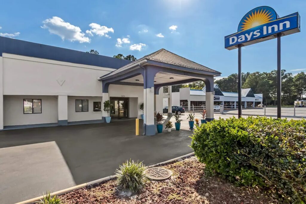 Days Inn by Wyndham Goose Creek