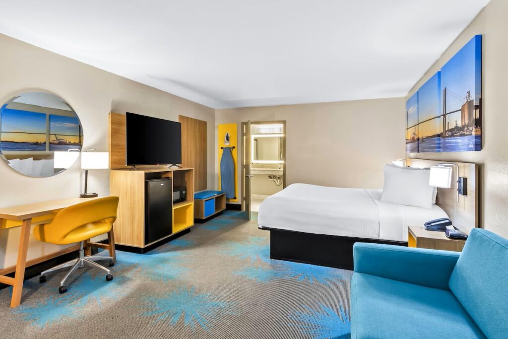 Days Inn by Wyndham Goose Creek - Image 2