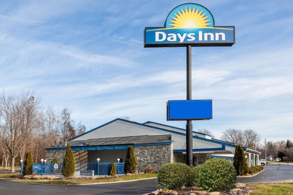 Days Inn by Wyndham Kent - Akron
