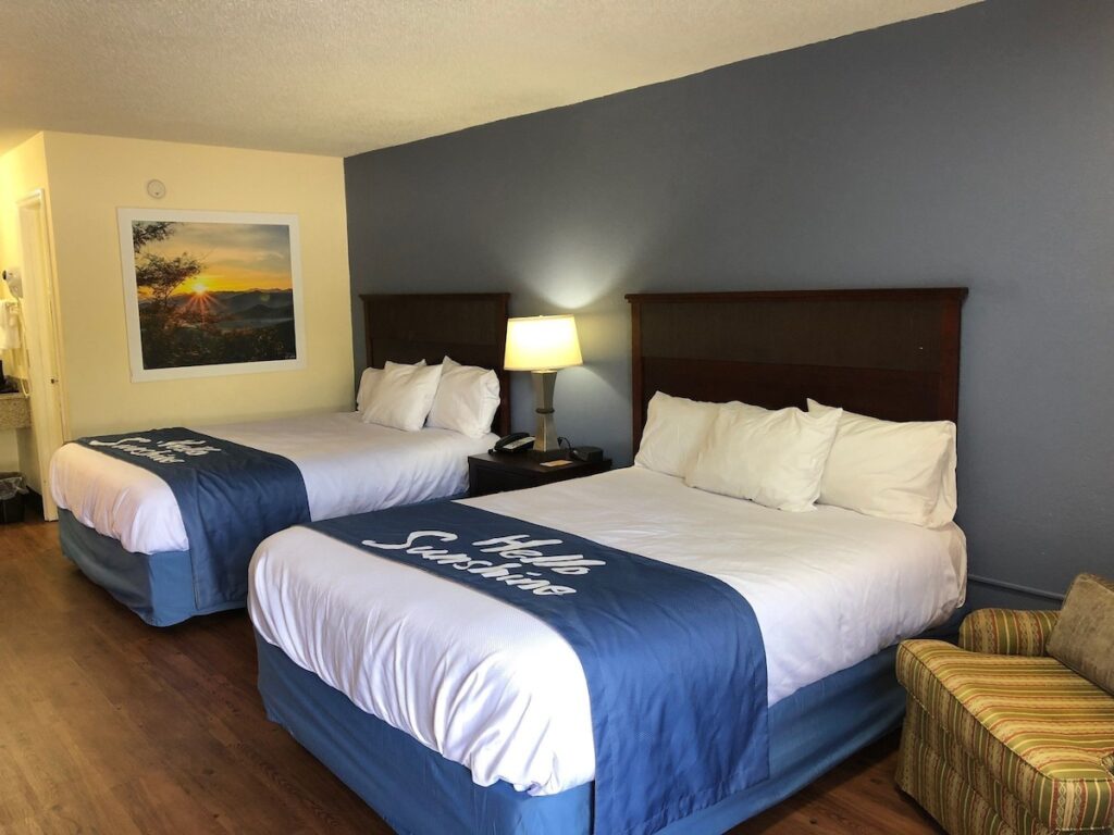 Days Inn by Wyndham King-Winston Salem Area - Image 3