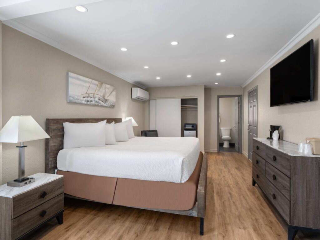 Days Inn by Wyndham Las Vegas Airport Near the Strip - Image 2