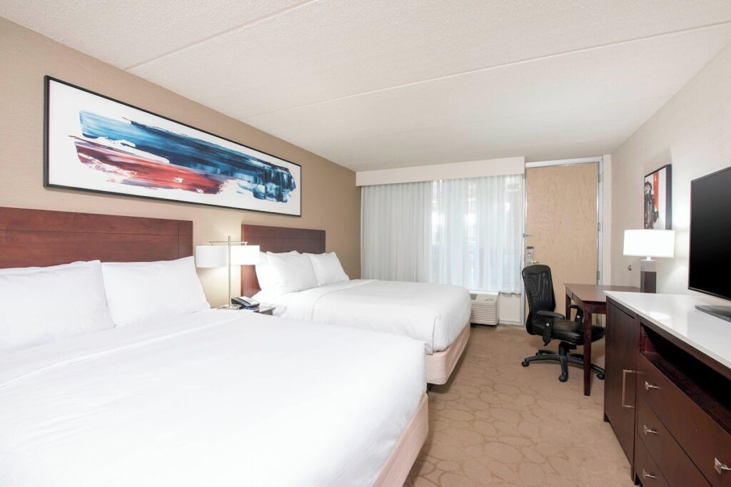 Delta Hotels by Marriott Kalamazoo Conference Center - Image 5