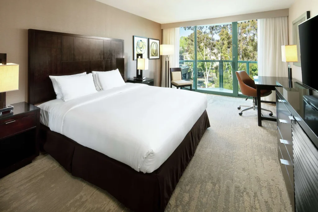 DoubleTree By Hilton San Diego Hotel Circle - Image 5