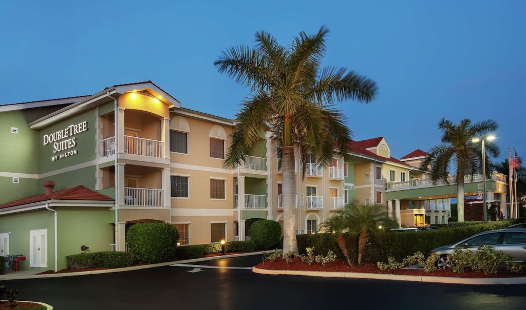 DoubleTree Suites by Hilton Naples