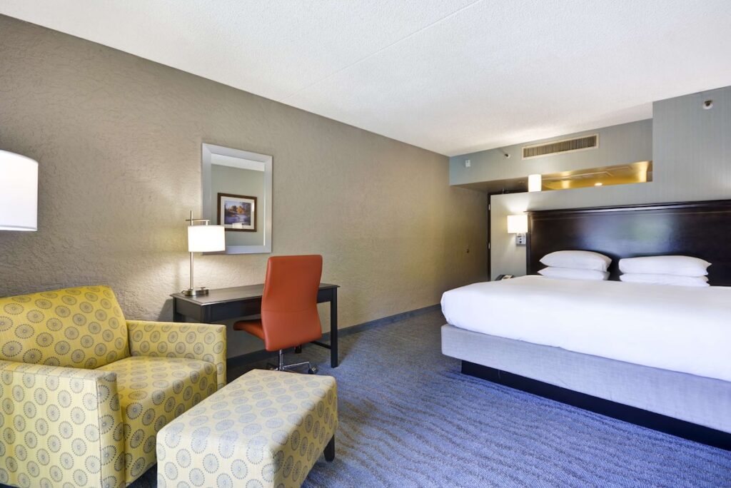 DoubleTree by Hilton Phoenix North - Image 2