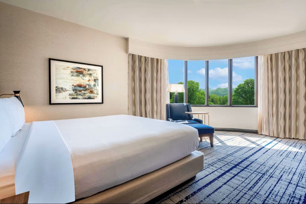 DoubleTree by Hilton South Charlotte Tyvola - Image 2