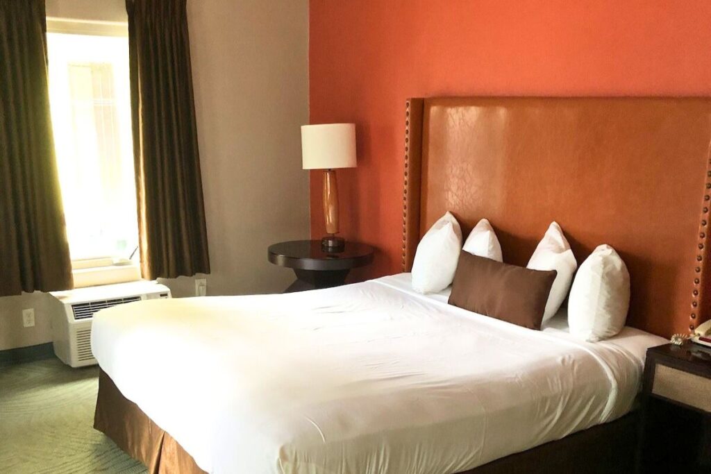 Downtown Value Inn - Image 2