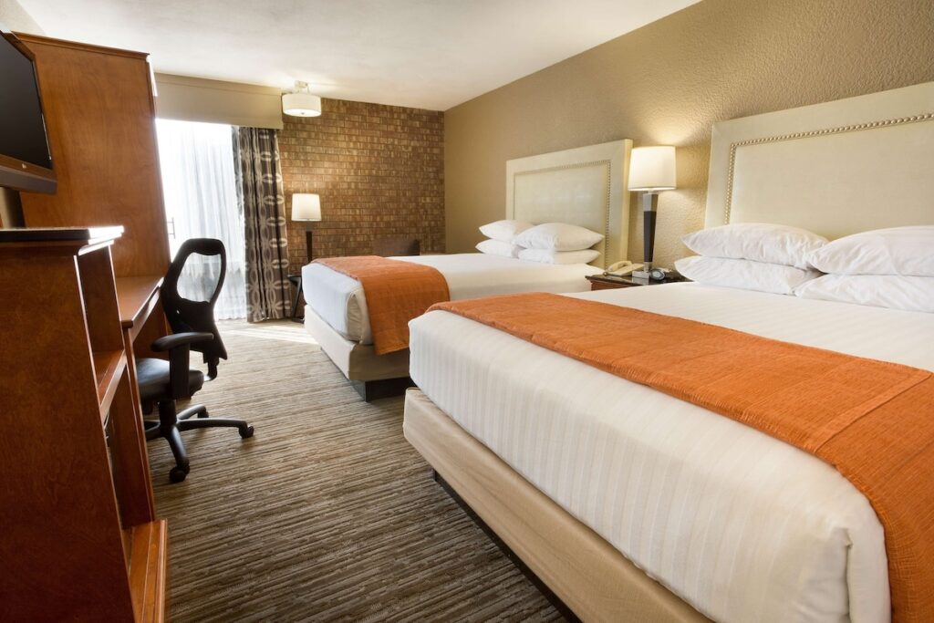 Drury Inn & Suites Austin North - Image 4