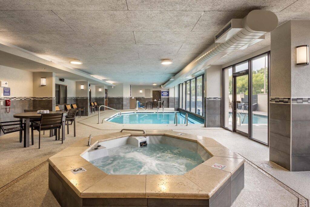 Drury Inn & Suites Springfield MO - Image 3