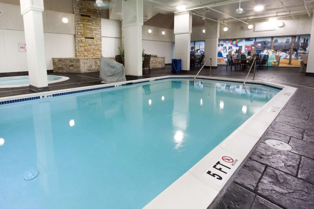 Drury Inn and Suites St Louis Union Station - Image 3