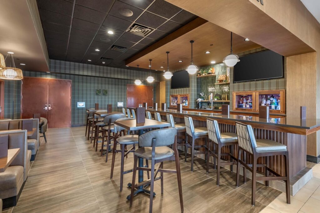 Drury Plaza Hotel Denver Central Park - Image 4