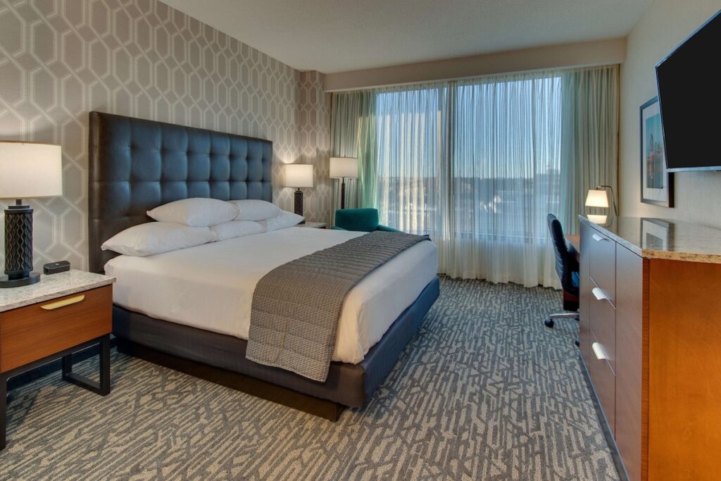 Drury Plaza Hotel Nashville Downtown - Image 2