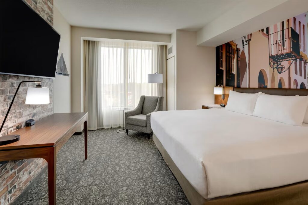 Drury Plaza Hotel North Charleston - Image 2