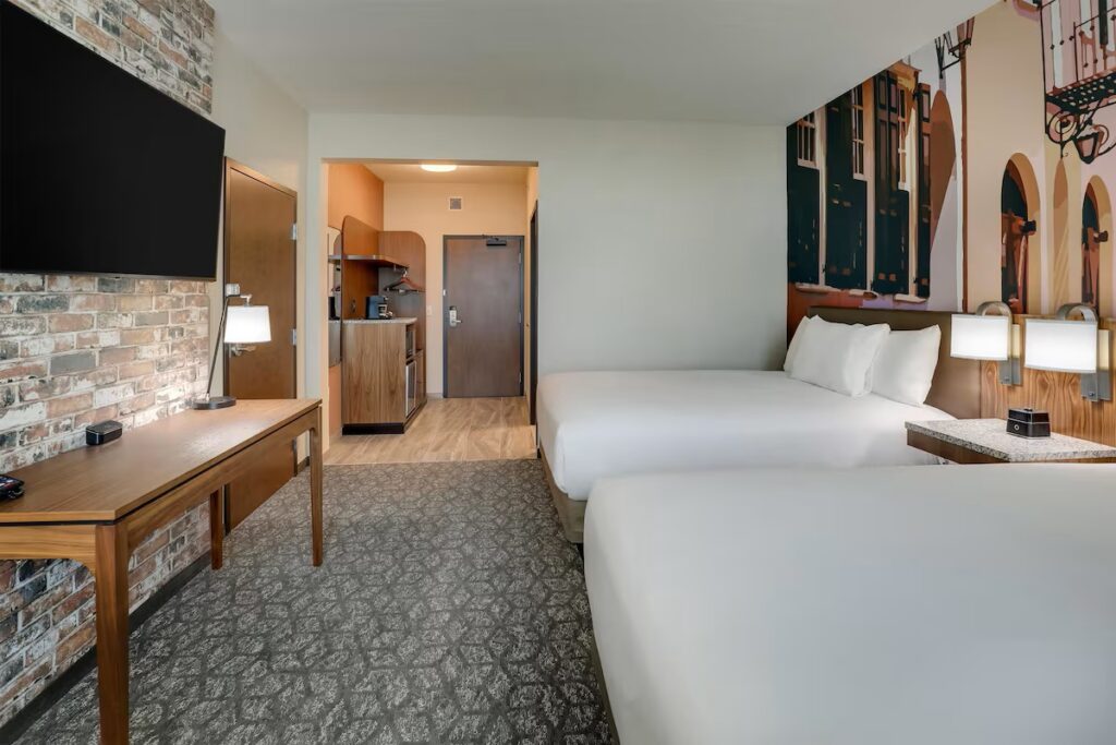 Drury Plaza Hotel North Charleston - Image 3