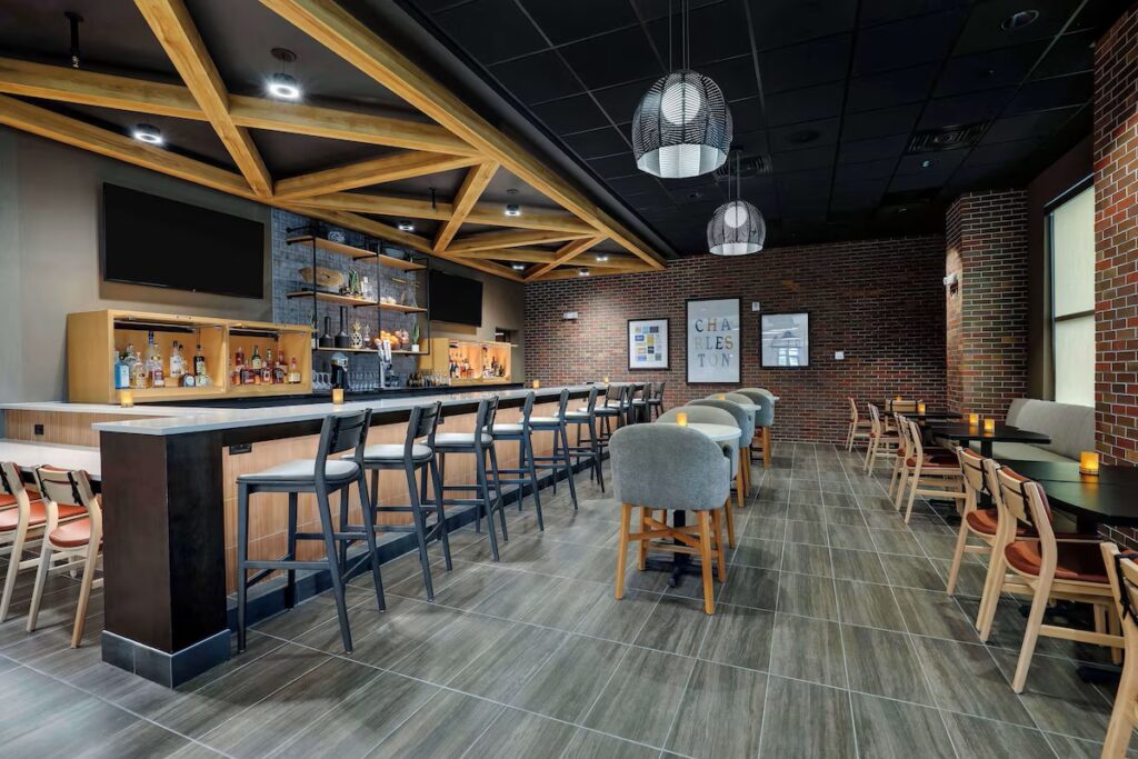 Drury Plaza Hotel North Charleston - Image 5