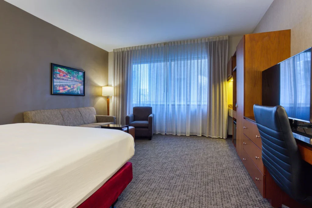 Drury Plaza Hotel San Antonio Riverwalk - Image 2