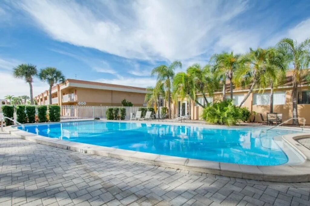 Econo Lodge Airport - RJ Stadium - Image 3