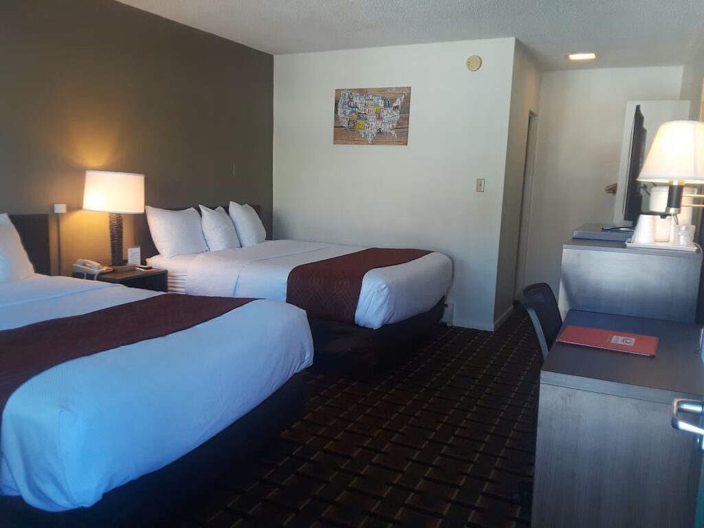 Econo Lodge Colorado Springs Downtown - Image 3