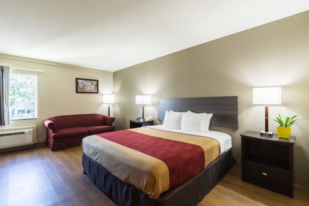 Econo Lodge Harrisburg - Southwest of Hershey Area - Image 2