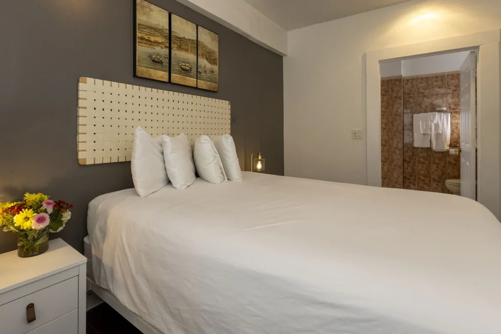 Edwardian Hotel - Image 2