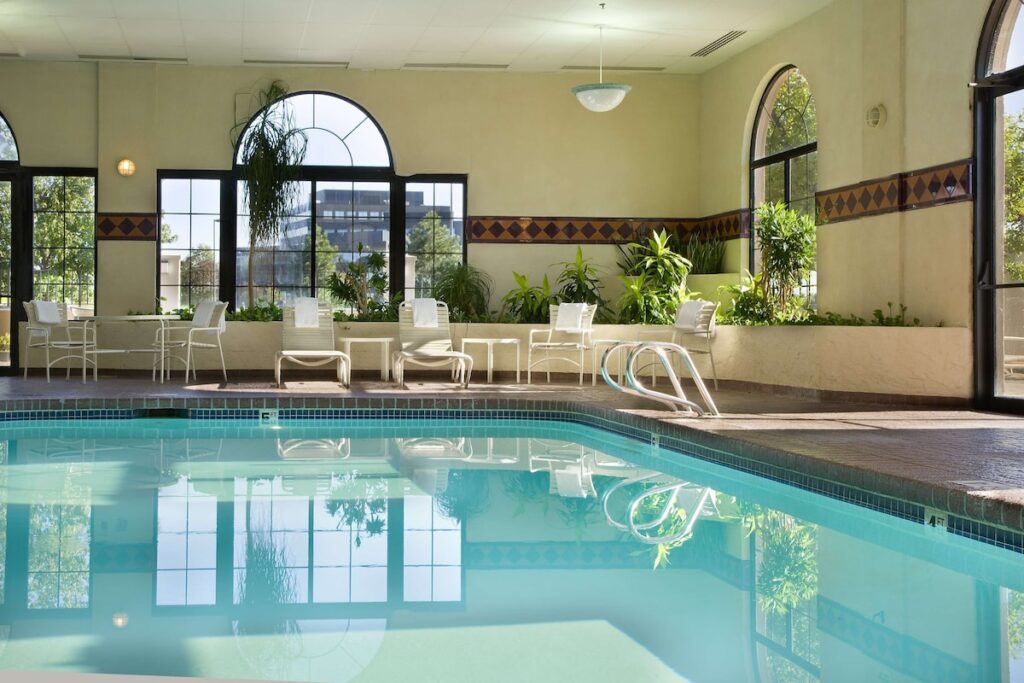 Embassy Suites by Hilton Kansas City International Airport - Image 3