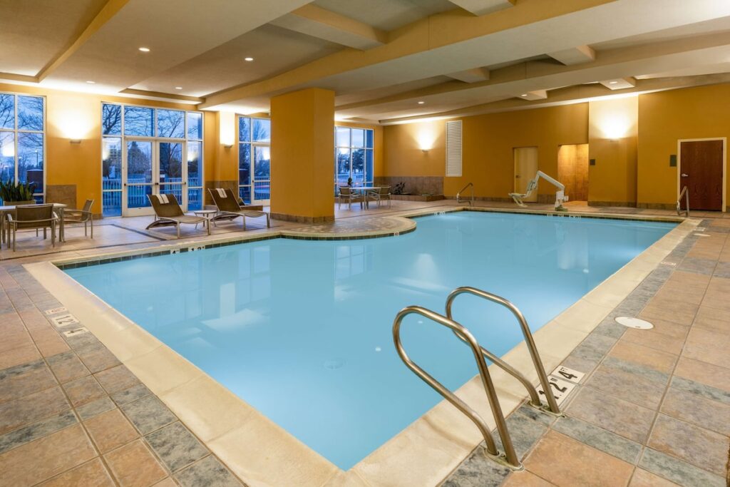 Embassy Suites by Hilton Portland Airport - Image 5