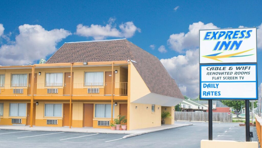 Express INN - Image 1