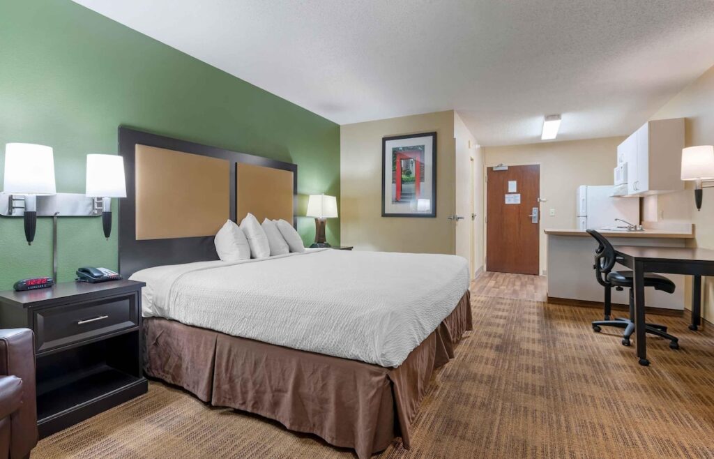 Extended Stay America Suites - Indianapolis - Castleton - Image 2