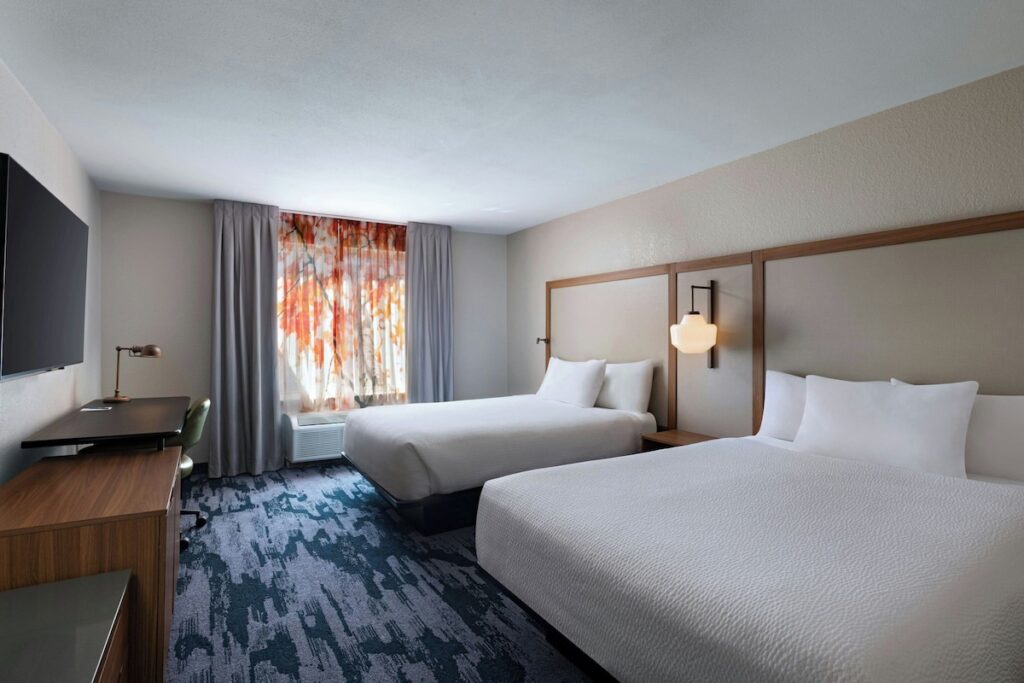 Fairfield Inn & Suites Austin University Area - Image 4