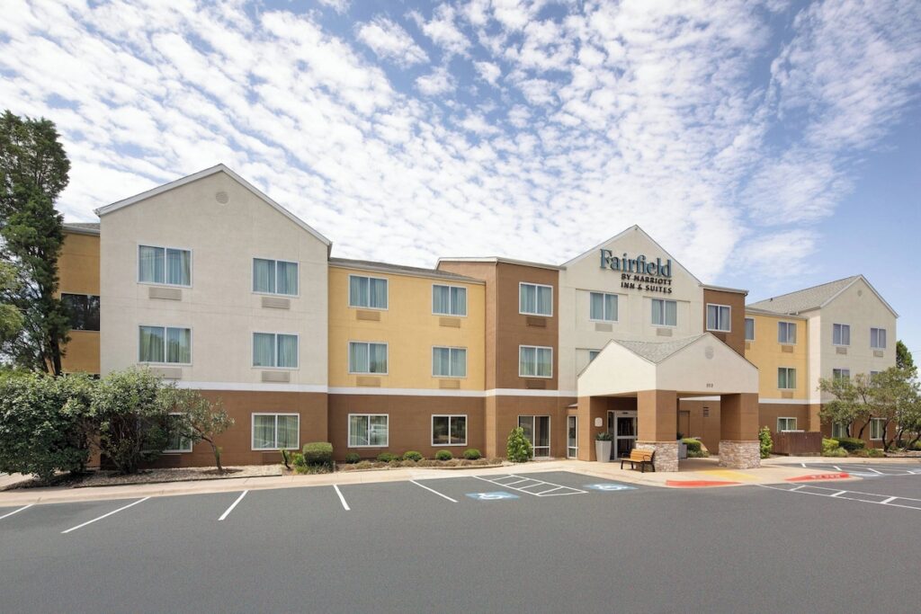 Fairfield Inn & Suites Austin University Area - Image 2