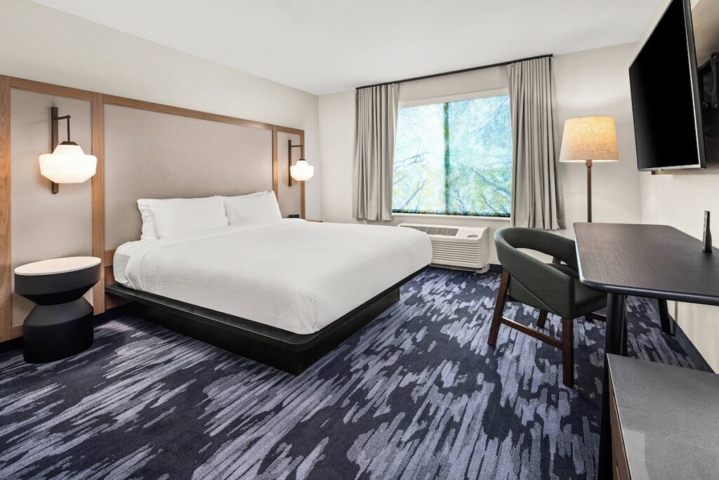 Fairfield Inn & Suites By Marriott Duluth Waterfront - Image 2