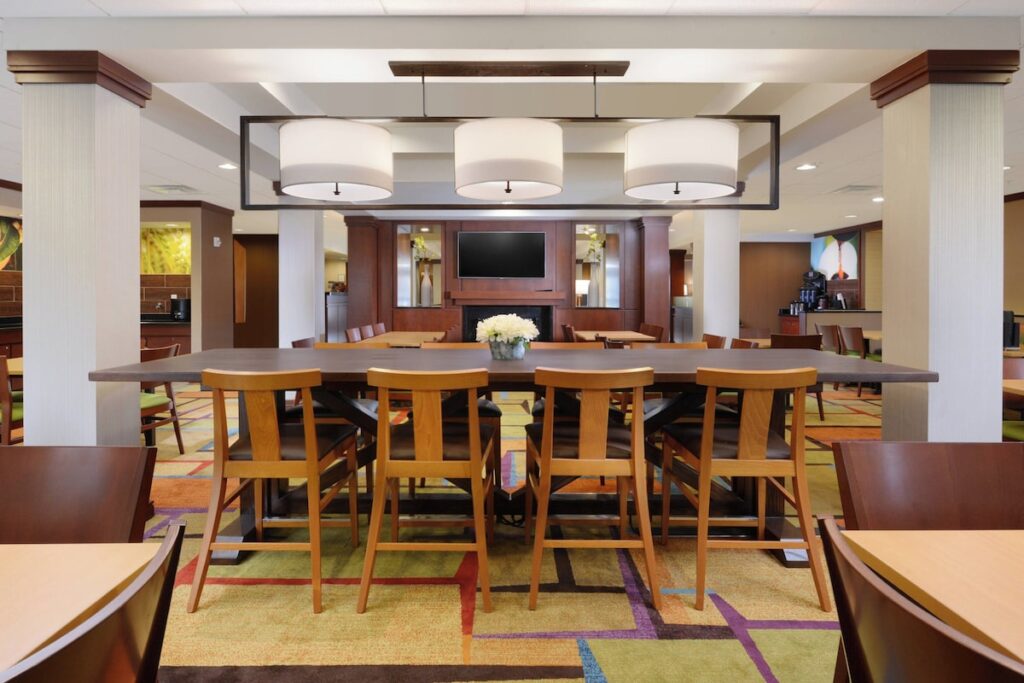 Fairfield Inn & Suites by Marriott Dallas Plano The Colony - Image 4