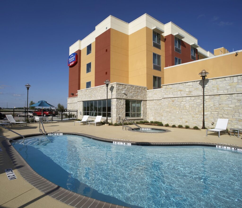 Fairfield Inn & Suites by Marriott Dallas Plano The Colony - Image 5
