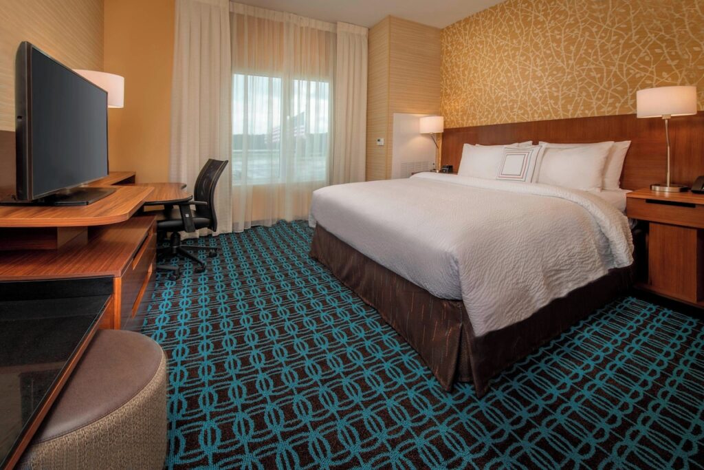 Fairfield Inn & Suites by Marriott Harrisburg International Airport - Image 2