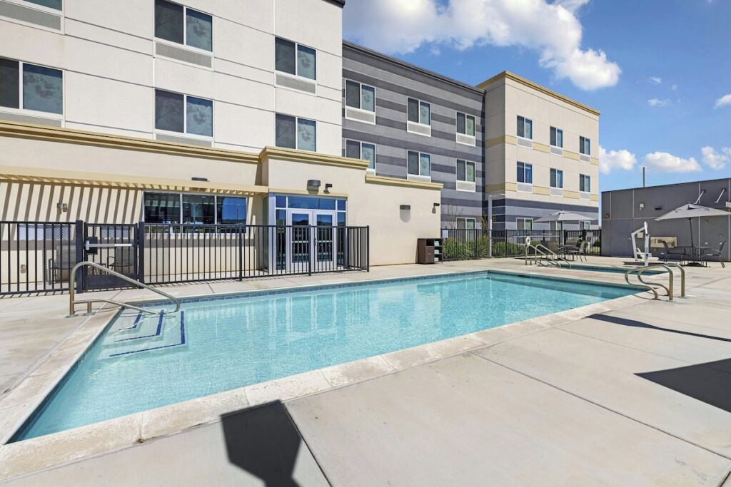 Fairfield Inn & Suites by Marriott Lodi - Image 3