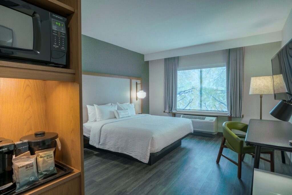 Fairfield Inn & Suites by Marriott Ocala - Image 4