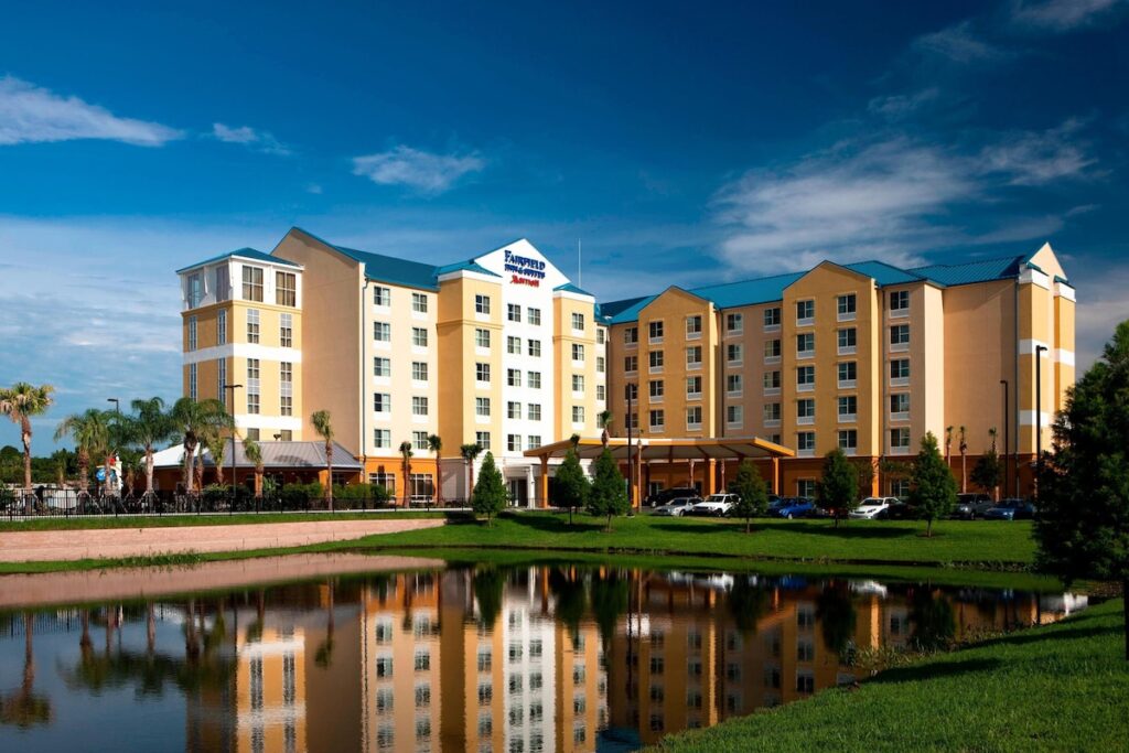 Fairfield Inn Suites by Marriott Orlando At SeaWorld - Image 2
