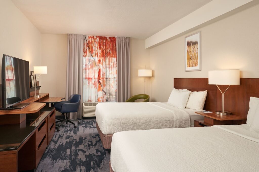 Fairfield Inn & Suites by Marriott Orlando International Drive/Convention Center - Image 4