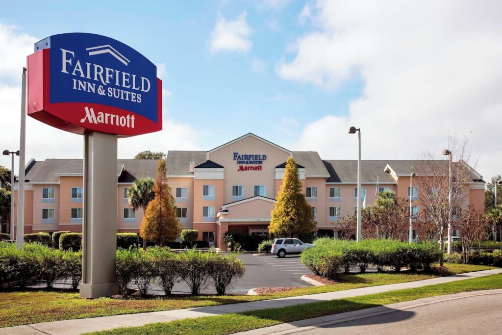 Fairfield Inn and Suites by Marriott Lakeland Plant City - Image 2