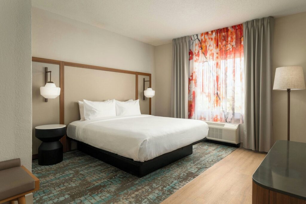 Fairfield Inn and Suites by Marriott Saint Augustine I-95 - Image 4