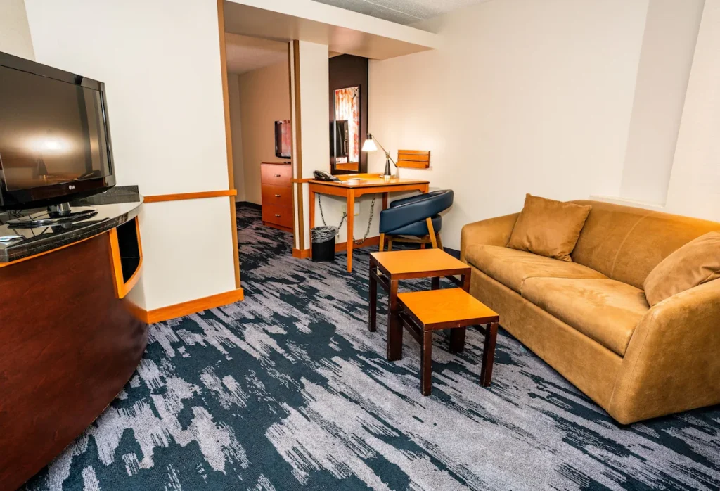 Fairfield by Marriott San Antonio Alamo Plaza Convention Center - Image 4