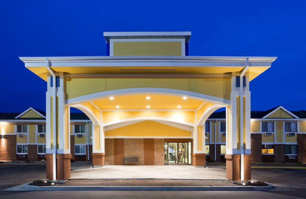 Fargo Inn and Suites