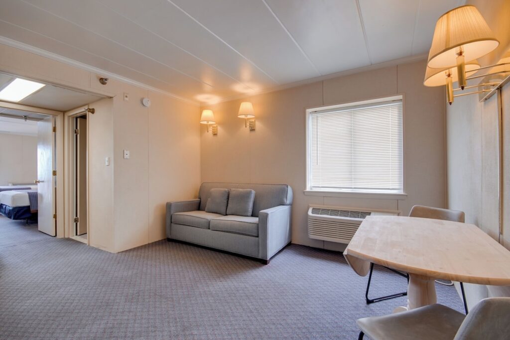 Flamingo Motel - Image 4