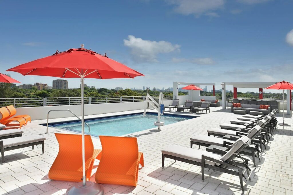 Four Points by Sheraton Coral Gables - Image 4